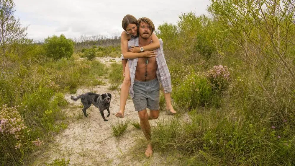 Dirt Music Review – The Beauty of Western Australia Embraces the Land of the Lost Men