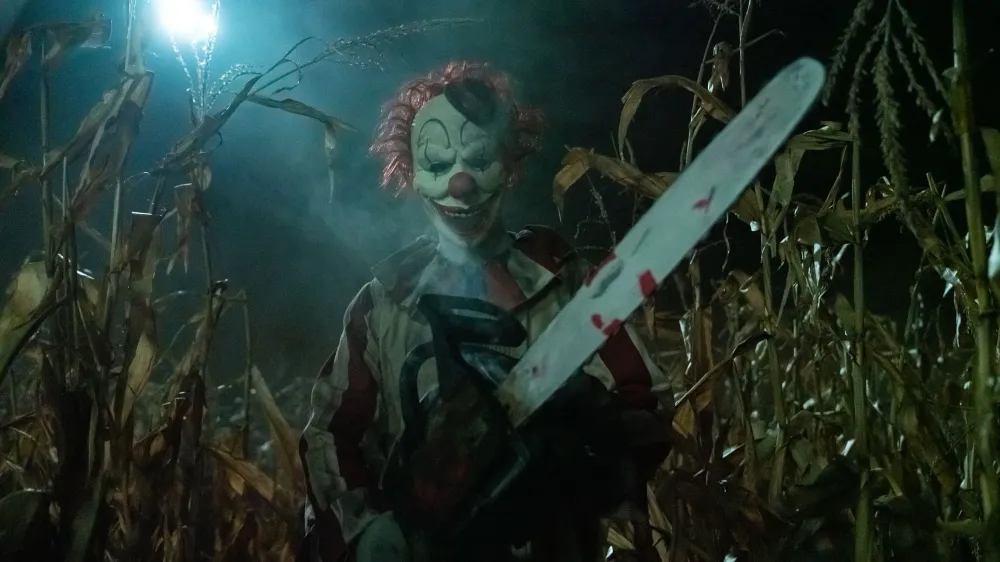 Clown in a Cornfield is a bloody good time with a brain